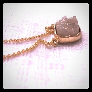 Druzy Square pendant goldtone, 18" chain